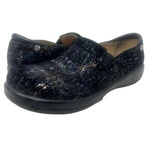 Alegria Clogs